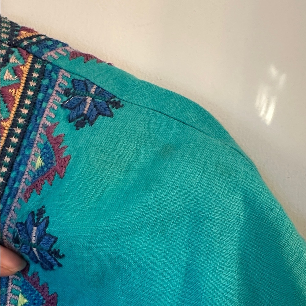 Johnny Was Teal Embroidered Bohemian linen Blouse boho size small - Picture 3 of 6